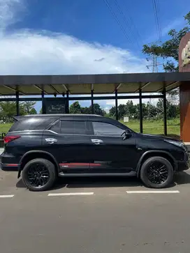 Toyota Fortuner 2020 Bensin KM RENDAH