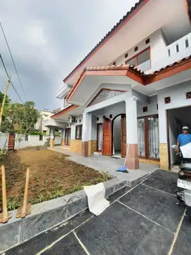 Disewakan rumah bagus dalam komplek at Cipete Jaksel