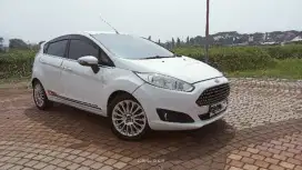 Ford fiesta 1.5 S AT facelift thn 2014 low km istimewa siap pakai