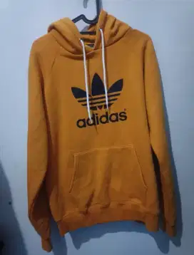 Acover bukan adidas