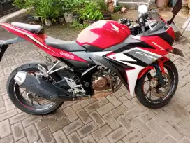 CBR150R thn 2017 merah putih