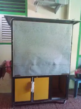 Grobak bekas untuk orang usaha dagang pisang crispy