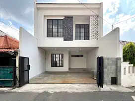 ‼️BRAND NEW HOUSE TEBET‼️ AKSES 2 MOBIL