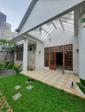 Disewakan rumah bagus siap huni at Cilandak Jakarta Selatan