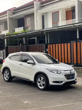 Honda Hrv E Cvt 1.5 2016
