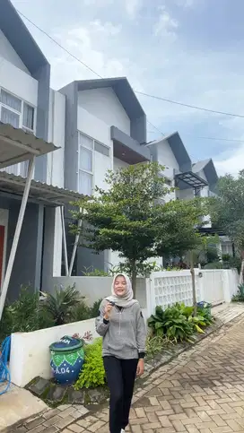 Dijual Rumah Villa Furnish Bagus di Oro Oro Ombo Kota Batu