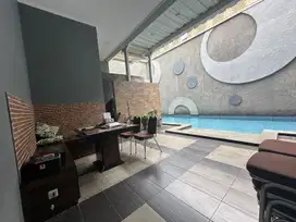 Rumah Ada Kolam Renang 2 Lantai Di Singgasana Pradana Bandung