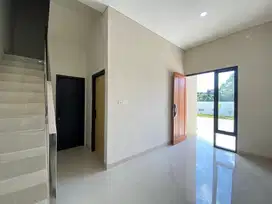 Rumah 2 Lantai: Keanggunan Gaya Scandinavian yang Eksotis Di Kota Pati