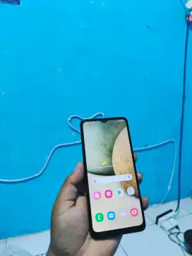 Samsung a12 4/128 Unit Casan