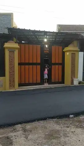 Rumah di Jl. Kamarung Cimahi, Pagar Penuh Lokasi Strategis