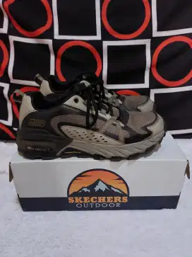 Skechers Outdoors Max Protect Mens Trail Running Size 42