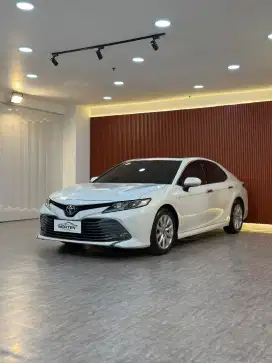 Toyota Camry 2.5 V 2019