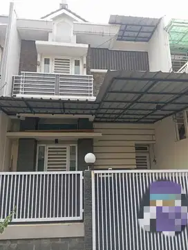 DISEWAKAN RUMAH DI DAAN MOGOT BARU UK.6X15 SEMI FURNISH MIN SEWA 2 THN