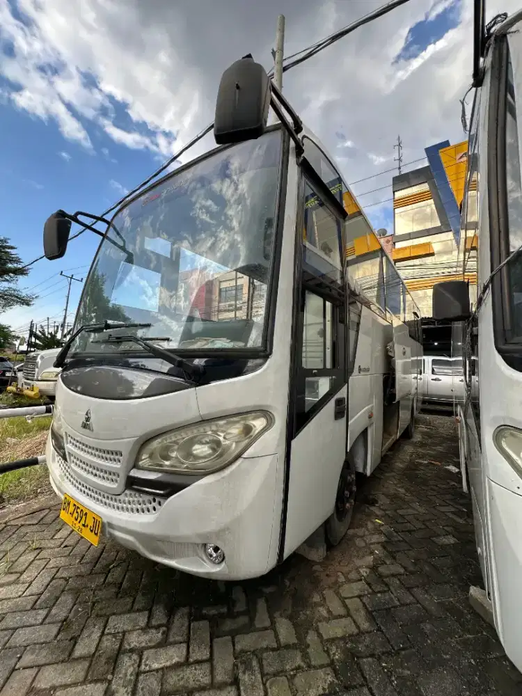 MITSUBISHI BUS COLT DIESEL