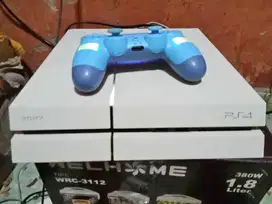 ps4 putih stik biru masih bagus