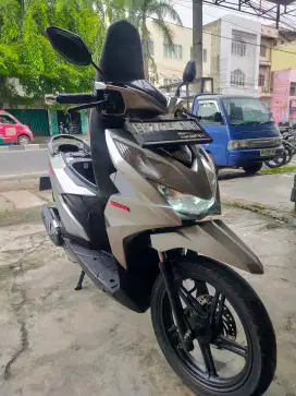 Beat Deluxe CBS ISS 2023(tipe tertinggi).Perfect.Termurah.Medan Asli