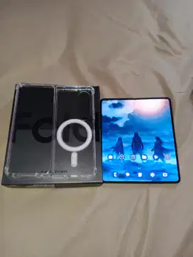 Galaxy Z Fold 4 12/256 ex sein fullset bisa tt