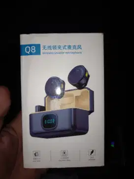Q8 Wireless lavaller Microphone
