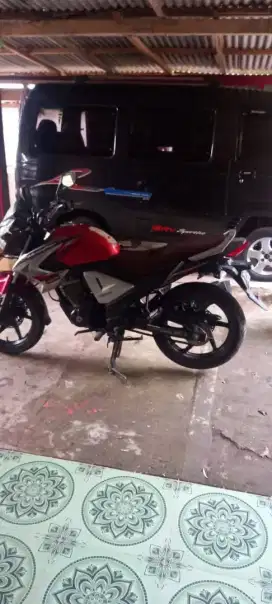 Bismillah di jual Honda
Megapro Fi 2014 injeksi 
Plat B pajak off
