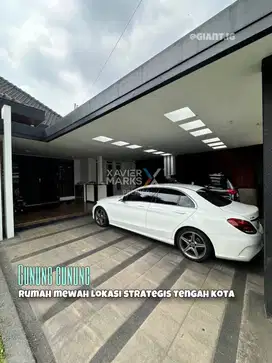 Rumah Mewah with Private Pool di Gunung Gunung Klojen Malang