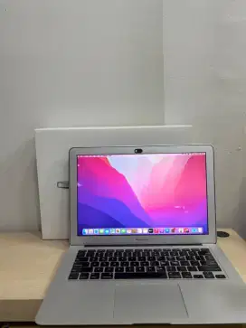 Macbook air 2015 8/128 Silver