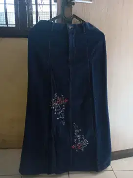 Rok Panjang Jens