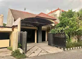 Bonus Furnish! Dijual Cepat Rumah Siap Huni Gayungsari