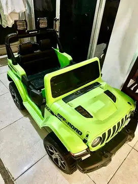 Dijual Mobil Aki Anak Jeep