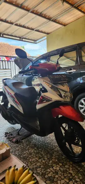 Jual butuh Honda Beat X 2015 Merah Putih
