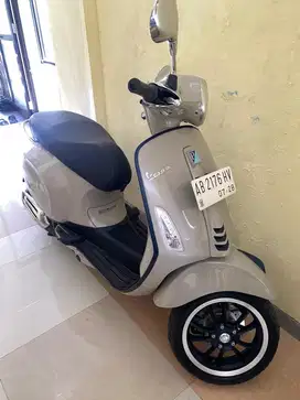 Vespaprimaveraspesialcolour