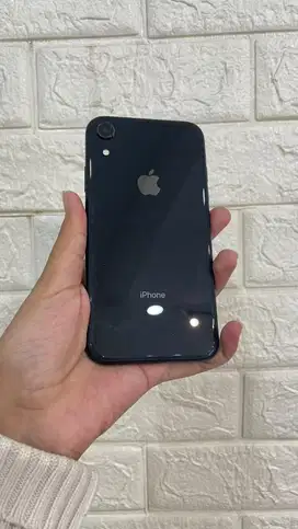 IPHONE XR SECOND