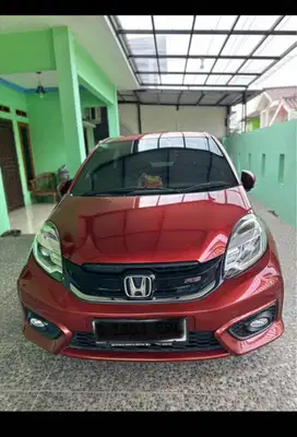HONDA BRIO AUTOMATIC RS TH 2018 MERAH. KM 30 Rban