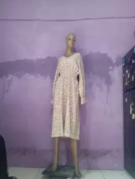 Dress bunga lengan karet