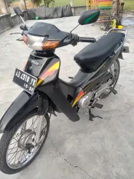 Supra 2001 mesin istimewa masih mulus Sukoharjo