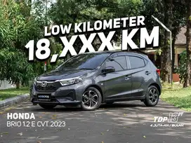 TDP 13JUTAAN FREE DETAILING 2 TAHUN BRIO E CVT AT 2023 ABU-ABU MOBCARS