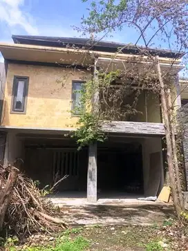 RUMAH TINGGAL 2 LANTAI NON FINISHING DI PULAU AYU - DENPASAR