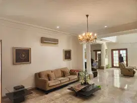 Dijual Rumah Siap Huni di Permata Hijau, Jakarta Selatan