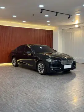 BMW 520i Modern 2.0 At 2014 Bensin