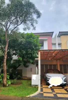 Dijual rumah 2 lantai Semi Furnished  di Cluster Bluebell Summarecon