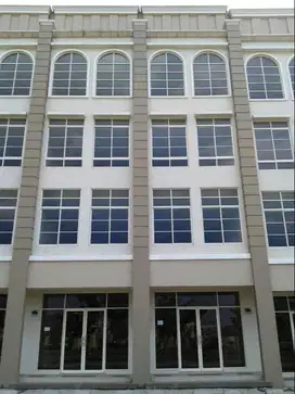 DISEWA RUKO GREEN LAKE CITY 2(UNIT) GANDENG HADAP BOULEVARD