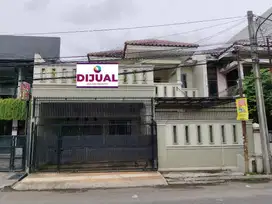 Dijual rumah cantik siap huni Furnished di Grand Galaxy, Bekasi