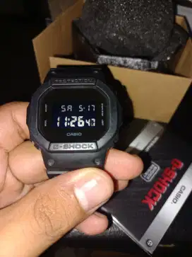 G-shock DW 5600 BB-1DR original 100%