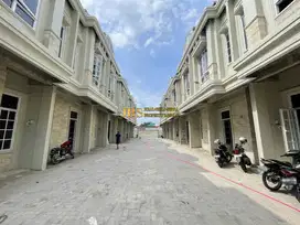 Dijual Town House di Komplek Harmoni Regency Medan Jalan Bono
