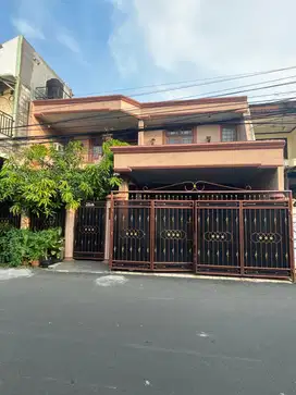 Dijual Rumah 2 Lantai Megah Rawamangun jakarta timur