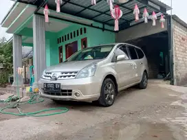 Nissan Livina 1.8 XV 2007