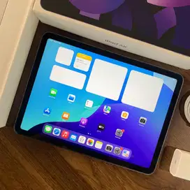 iPad Air 5 / 5th gen (M1) WiFi 256GB - Purple Like New Condition