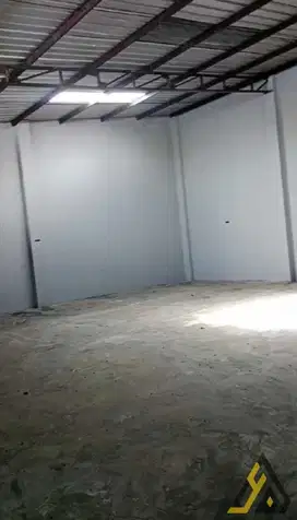 Sewa Gudang Industri Kwarasan 540m² – Lokasi Dekat Tol,