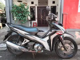 Honda Blade Gress tahun 2012 pajak hidup