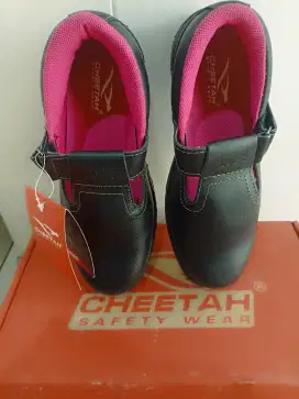 SEPATU CHEETAH WANITA SIZE 39 2024