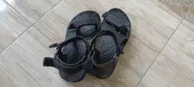 Sandal gunung Arei ukuran 39